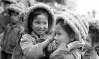 “战争时期的儿童”图片展