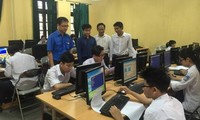 在越南全国青少年中形成信息技术学习和应用运动