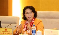 越南国会常委会第二次会议闭幕