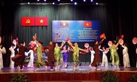 老挝举行老越建交55周年和《老越友好合作条约》签署40周年纪念仪式