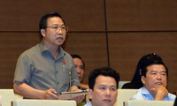 越南第十四届国会第四次会议开始对政府成员进行质询