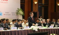 “面向快速与可持续发展”的2018年越南经济论坛举行