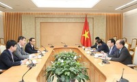 越南政府重视专家关于宏观经济调控的意见