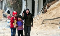 叙利亚：数千名平民返回东古塔地区