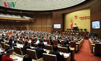 越南14届国会5次会议：国会讨论2017年经济社会发展计划和国家财政预算执行情况