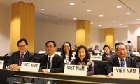 越南强调优先保障职场女性权利