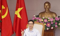 越南政府副总理武德担主持食品安全中央指导委员会会议