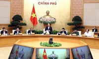 越南政府签发关于实施2019年经济社会发展计划的主要任务和措施的决议