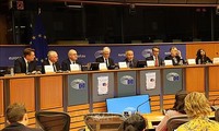 欧洲议员了解EVFTA 和EVIPA相关信息
