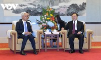 越南各地与中国江苏省加强互惠互利合作