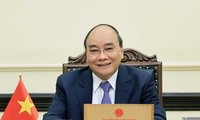 越南国家主席阮春福主持2016-2021年任期国防安全委员会第三次会议