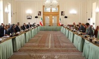 伊朗和欧盟代表讨论重启核谈判的可能