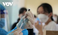 越南加强防疫措施，推进疫苗接种