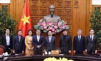 范明政建议阿斯利康继续向越南提供新一代新冠疫苗和治疗药物