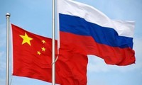 俄罗斯和中国承诺推动双边关系