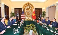 越南将美国视为头等重要伙伴之一