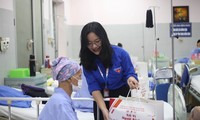越南语讲座：thăm người bệnh 探病