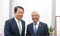   Le vice-président de l’AN Uong Chu Luu en visite en République de Corée