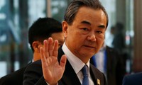  Le ministre chinois des Affaires étrangères en visite au Japon