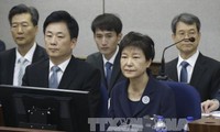 L’ex-présidente sud-coréenne condamnée à 8 ans de prison supplémentaires