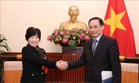 La vice-ministre japonaise des Affaires étrangères en visite au Vietnam 
