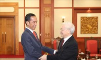 Message de félicitation de dirigeants vietnamiens au président indonésien