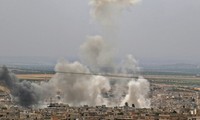 Syrie: combats et nouvelles frappes du régime dans un bastion djihadiste