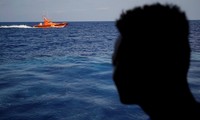 Plus de 80 migrants portés disparus après un naufrage au large de la Tunisie
