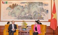 Nguyên Thi Kim Ngân reçoit des chefs d’entreprises chinois