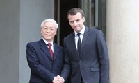 Fête nationale française : Message de félicitations de Nguyên Phu Trong à Emmanuel Macron