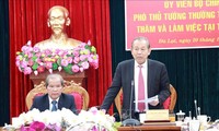 Truong Hoà Binh travaille avec les autorités de Lâm Dông