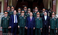 Têt : Nguyên Xuân Phuc présente ses vœux aux soldats de la 9e zone militaire