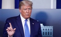 Présidentielle américaine : Donald Trump refuse de s'engager à un transfert pacifique du pouvoir en cas de défaite