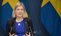 Magdalena Andersson réélue première ministre de Suède