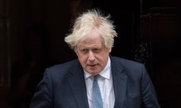 Le Premier ministre britannique, Boris Johnson, survit à un vote de défiance de son parti 