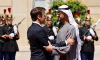 Carburant : Emmanuel Macron reçoit le président des Émirats arabes unis
