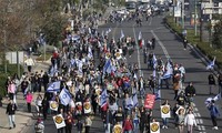 Israël: manifestations massives contre la réforme judiciaire pour la dixième semaine consécutive
