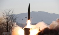 Les États-Unis, le Japon et la République de Corée renforcent leur coopération face aux tirs de missiles nord-coréens.
