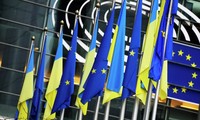 L’Union européenne prête à négocier l’adhésion de l’Ukraine et de la Moldavie