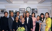 Vo Van Thuong rend visite à un Vietkieu aux États-Unis