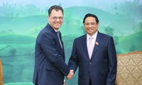 Pham Minh Chinh reçoit le ministre roumain de l’Économie, de l’Entreprenariat et du Tourisme