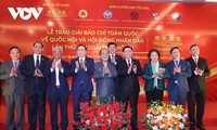 La VOV remporte cinq prix lors du concours de presse Diên Hông
