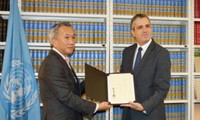Japan ratifies Paris climate accord