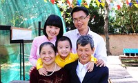 Research on traditional Vietnamese family in modern society