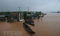 Indian Government sends aid to Vietnamese flood victims