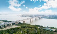 Hanoi va construire 14 nouveaux ponts sur le fleuve Rouge et la rivière Duong