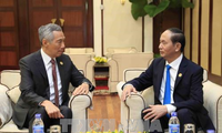 Tran Dai Quang reçoit le Premier ministre singapourien