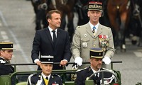 Emmanuel Macron préside un défilé du 14 juillet tourné vers l'Europe