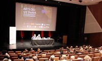 Vietnamese arts seminar opens in France