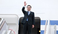 Chinese PM visits Russia